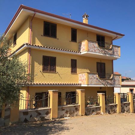 Apartament Casa Vacanze Al Parco Giba Zewnętrze zdjęcie