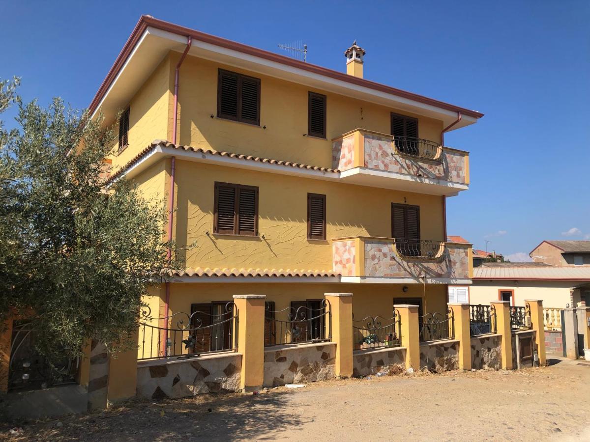Apartament Casa Vacanze Al Parco Giba Zewnętrze zdjęcie